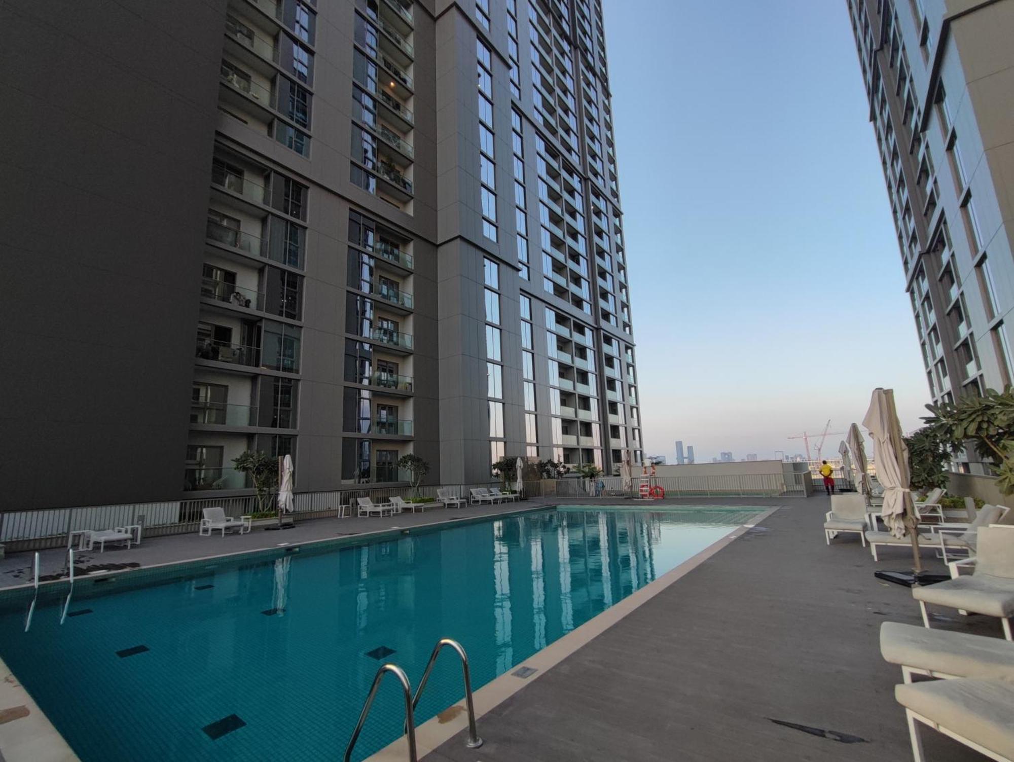 Beautiful 2 Bedroom Next To Business Bay - Sobha Creek Vista Dubái Exterior foto